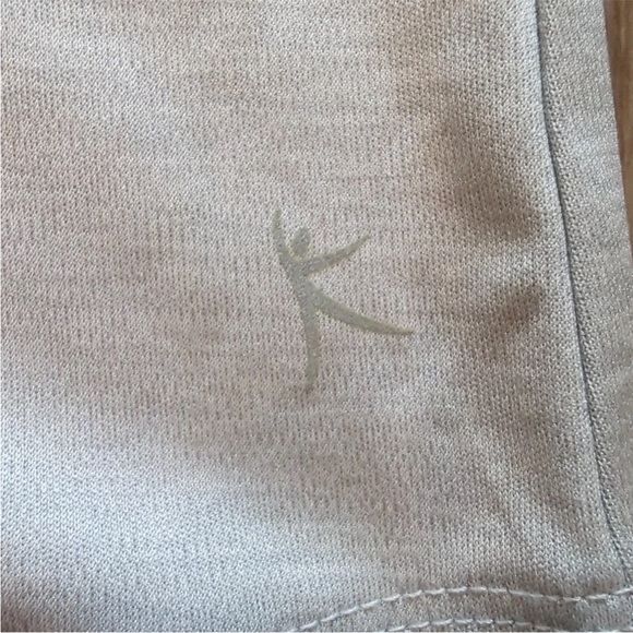 Danskin Now Semi Fitted Dri Fit Shirt Women's SZ M (8-10) Athletic Breathable - Picture 2 of 10